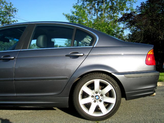 2000 BMW 3 series 4dr 1500 4WD LTZ