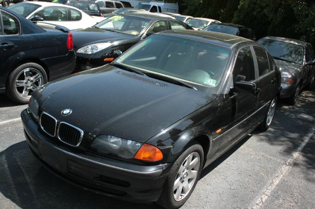 2001 BMW 3 series 323i 4dr Sdn Sedan