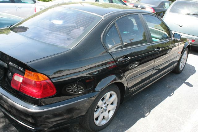 2001 BMW 3 series 323i 4dr Sdn Sedan