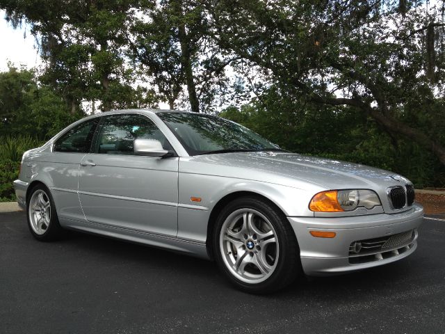 2001 BMW 3 series Lariat 4x4 (gladbrook)