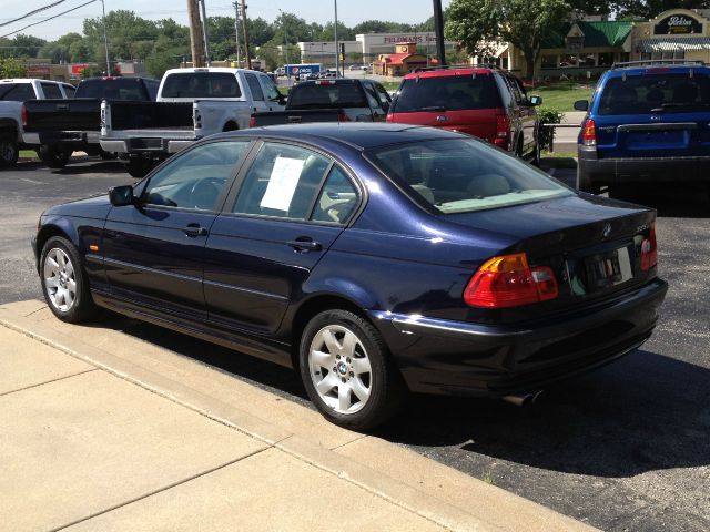 2001 BMW 3 series 323i 4dr Sdn Sedan