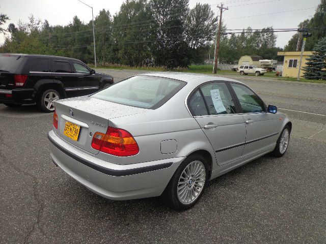 2002 BMW 3 series 4WD 4dr Heat