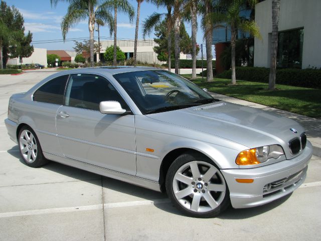 2002 BMW 3 series Lariat 4x4 (gladbrook)