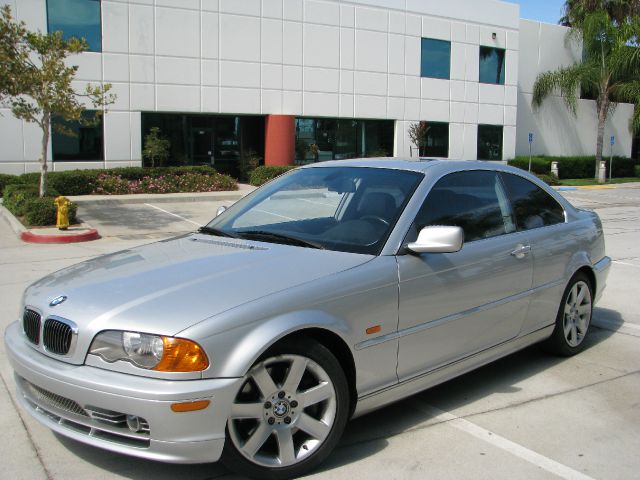 2002 BMW 3 series Lariat 4x4 (gladbrook)