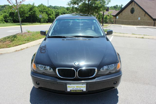 2002 BMW 3 series 2WD 4dr Heat