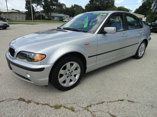 2002 BMW 3 series 2WD 4dr Heat