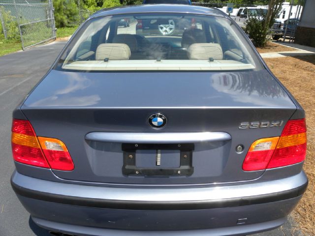 2002 BMW 3 series 4WD 4dr Heat