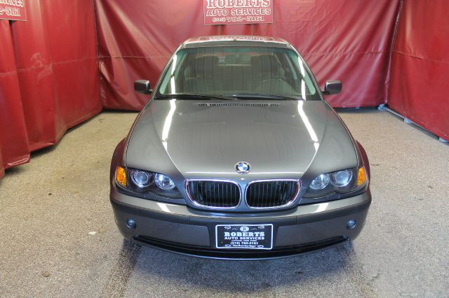 2002 BMW 3 series 2WD 4dr Heat