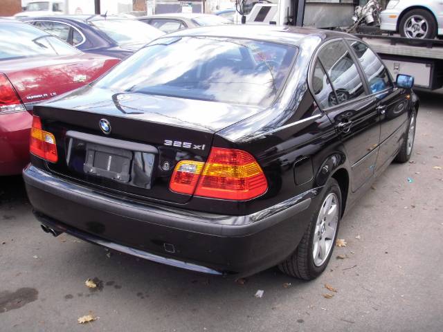 2002 BMW 3 series 323i 4dr Sdn Sedan