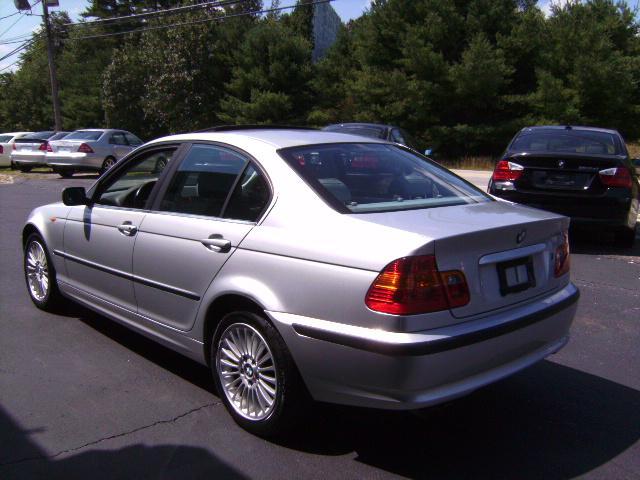 2002 BMW 3 series 7-pass