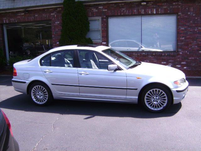 2002 BMW 3 series 7-pass