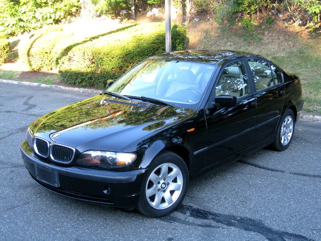 2002 BMW 3 series 2WD 4dr Heat