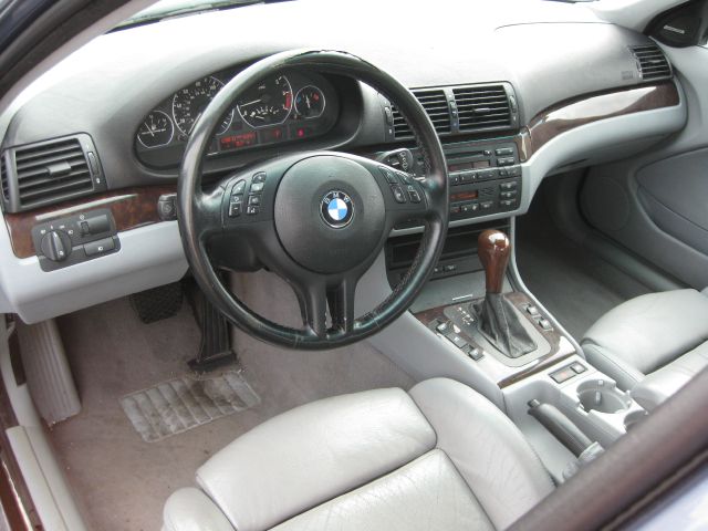 2002 BMW 3 series 4WD 4dr Heat