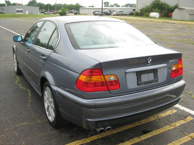 2002 BMW 3 series 4WD 4dr Heat