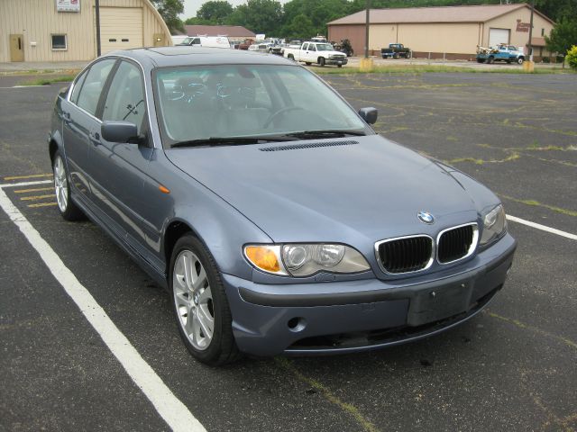 2002 BMW 3 series 4WD 4dr Heat