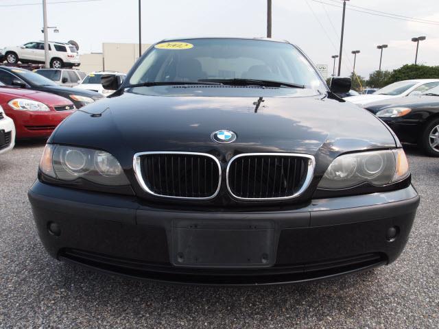 2002 BMW 3 series 323i 4dr Sdn Sedan