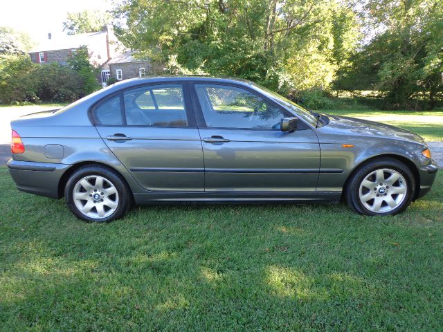 2003 BMW 3 series 2WD 4dr Heat