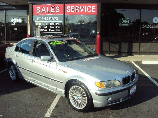 2003 BMW 3 series 4WD 4dr Heat