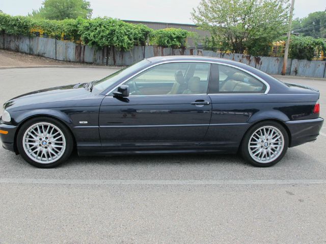 2003 BMW 3 series Lariat 4x4 (gladbrook)