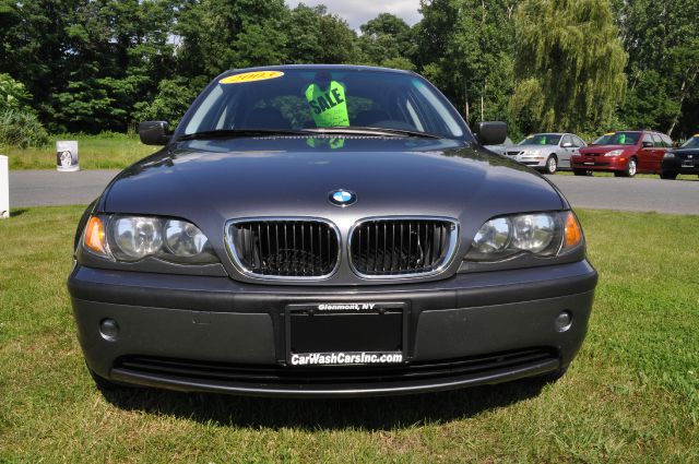 2003 BMW 3 series 2WD 4dr Heat