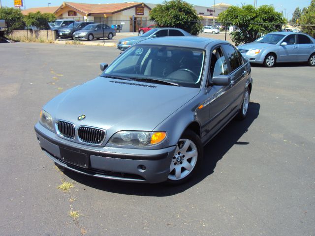 2003 BMW 3 series STX XL XLT FX2 Lariat