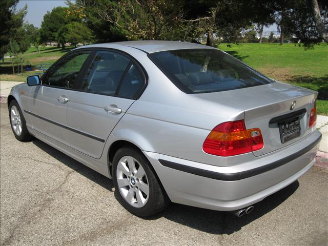 2003 BMW 3 series Chief