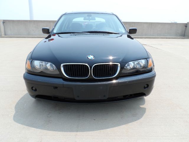 2003 BMW 3 series 2WD 4dr Heat