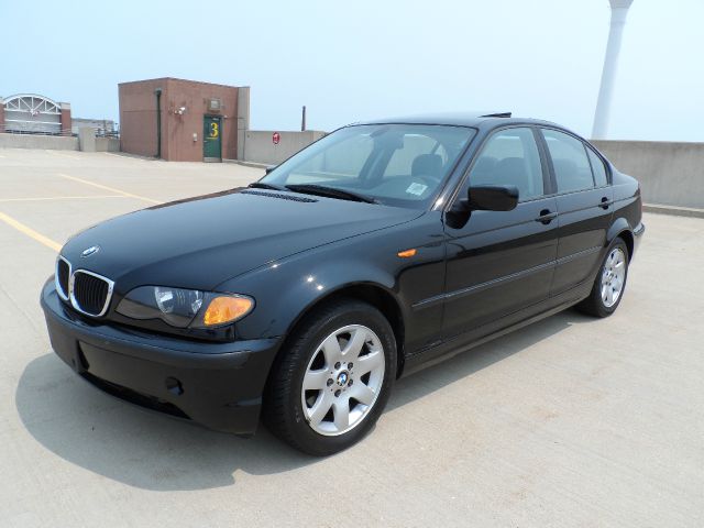 2003 BMW 3 series 2WD 4dr Heat