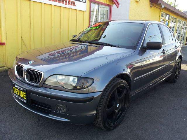 2003 BMW 3 series 4WD 4dr Heat