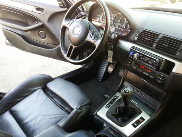 2003 BMW 3 series 4WD 4dr Heat