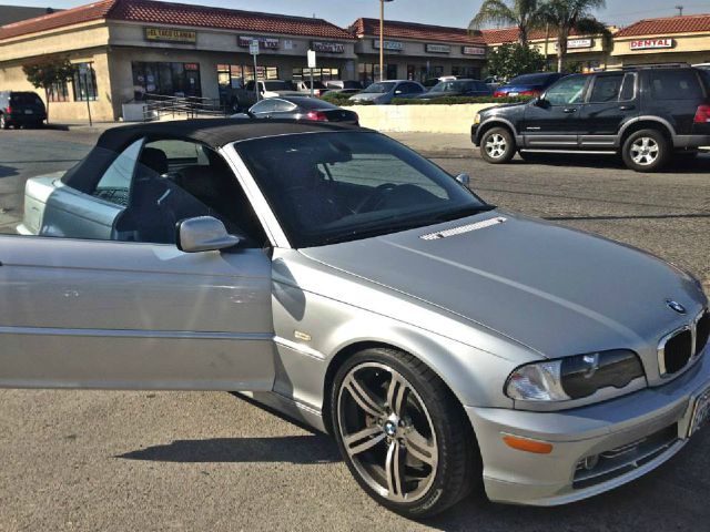 2003 BMW 3 series W/6-passenger Seating