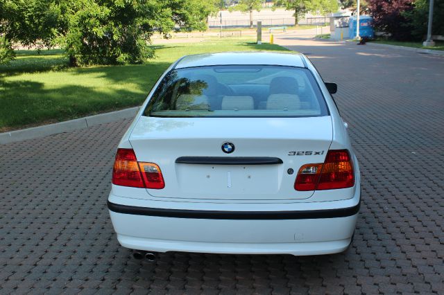 2003 BMW 3 series 323i 4dr Sdn Sedan