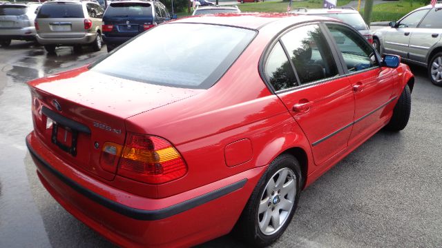 2003 BMW 3 series 2WD 4dr Heat