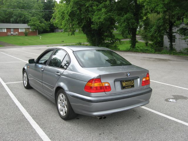 2003 BMW 3 series STX XL XLT FX2 Lariat