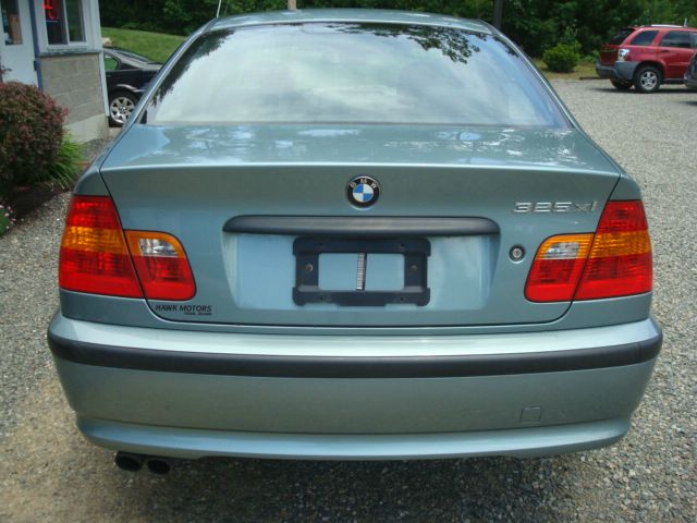 2003 BMW 3 series 2WD 4dr Heat