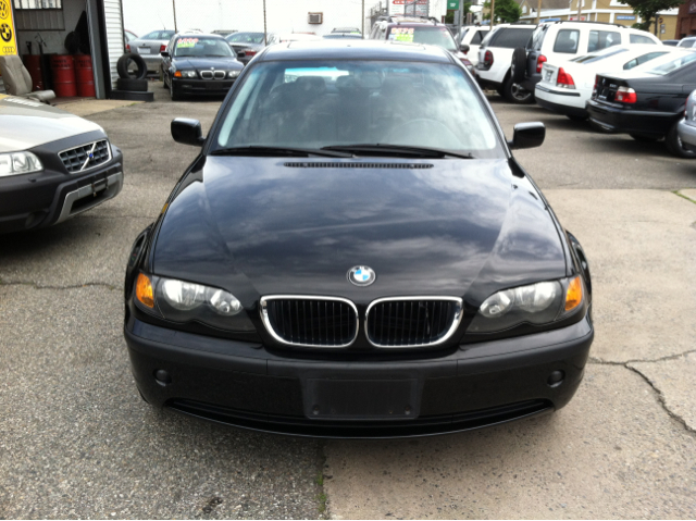 2003 BMW 3 series 2WD 4dr Heat