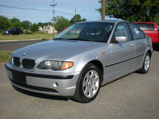 2003 BMW 3 series 2WD 4dr Heat