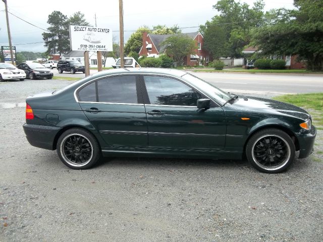 2003 BMW 3 series 4WD 4dr Heat