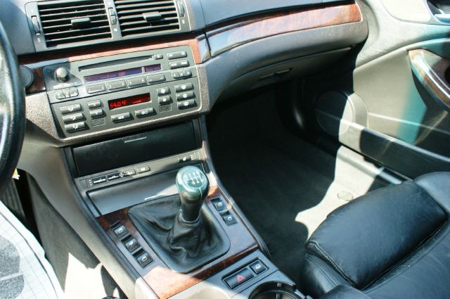 2004 BMW 3 series W/6-passenger Seating