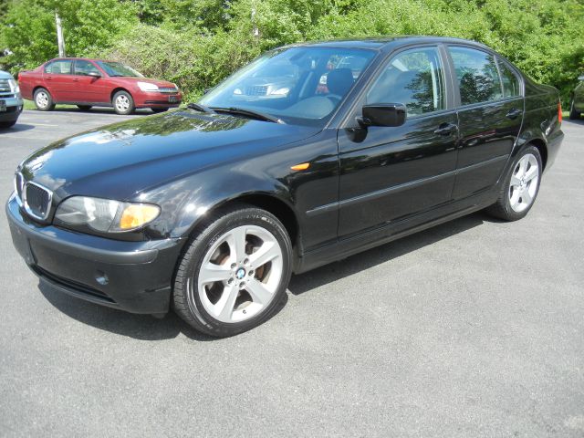 2004 BMW 3 series 2WD 4dr Heat