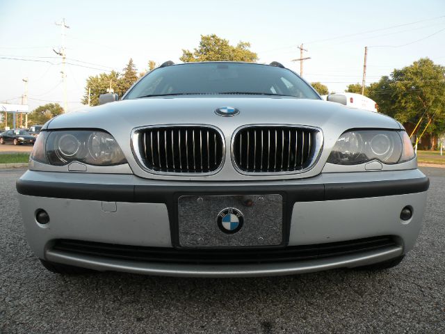 2004 BMW 3 series 330xi,dealer Offer 166