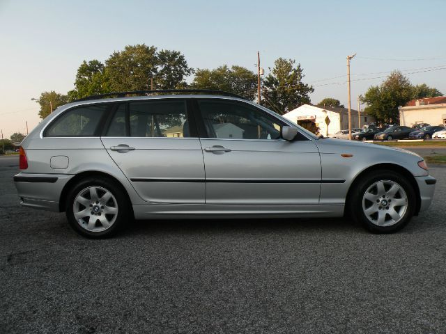 2004 BMW 3 series 330xi,dealer Offer 166