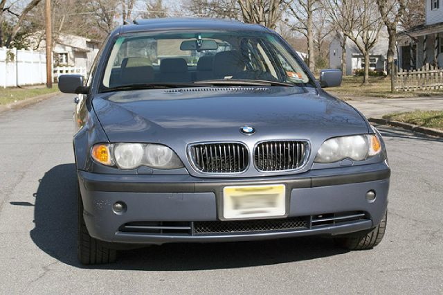 2004 BMW 3 series 4WD 4dr Heat