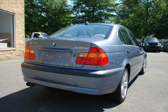 2004 BMW 3 series 4WD 4dr Heat