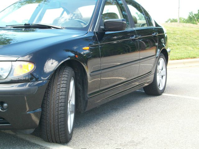 2004 BMW 3 series 4WD 4dr Heat