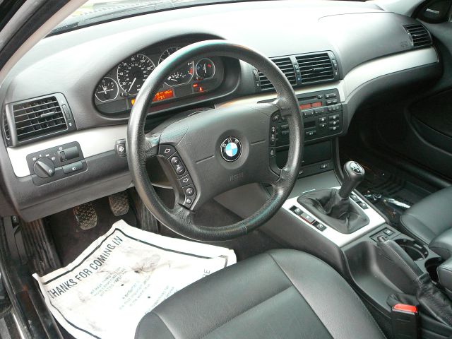 2004 BMW 3 series 4WD 4dr Heat