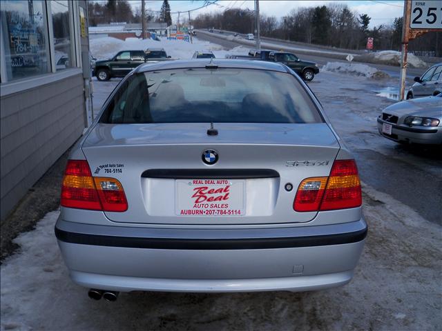 2005 BMW 3 series 323i 4dr Sdn Sedan