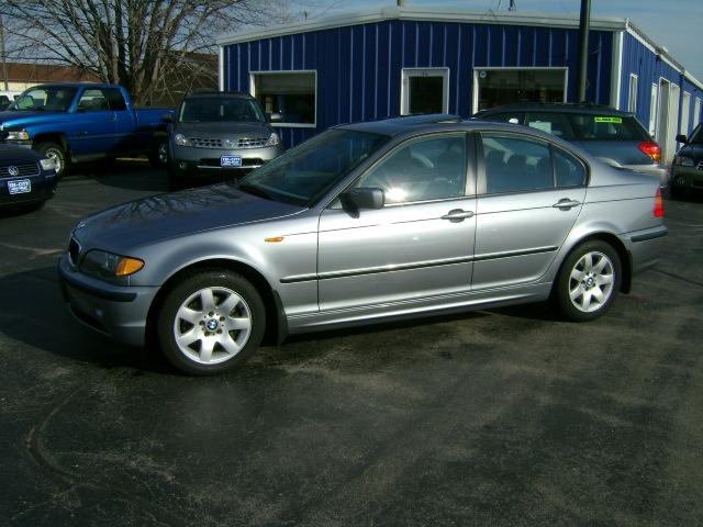 2005 BMW 3 series 323i 4dr Sdn Sedan