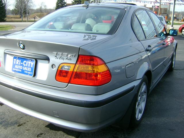 2005 BMW 3 series 323i 4dr Sdn Sedan