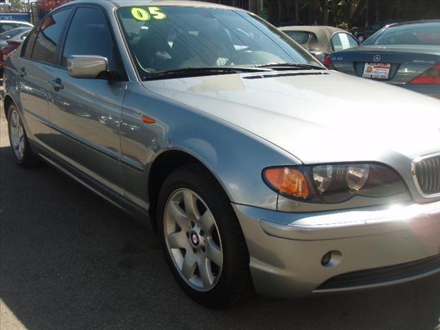 2005 BMW 3 series Chief